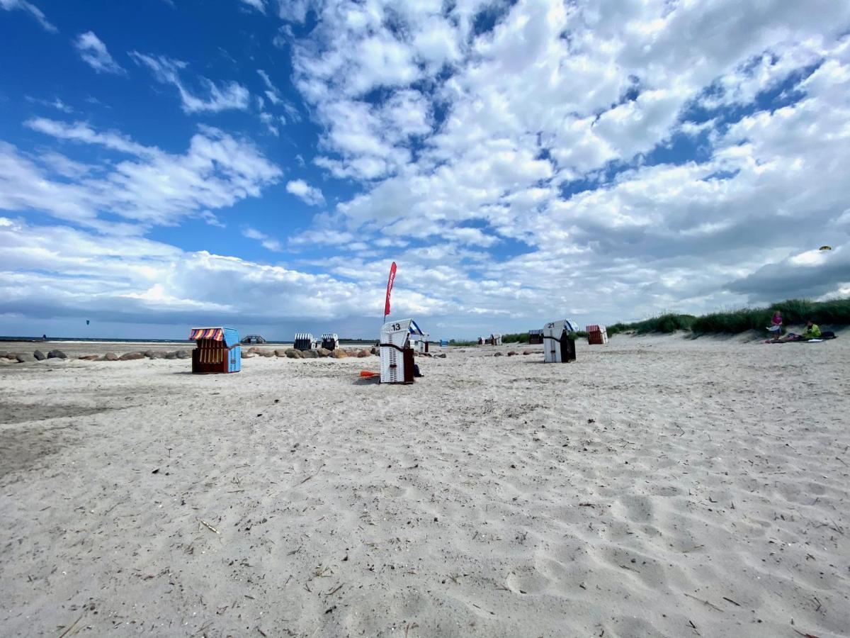 Stylische Ferienwohnung Top Lage Am Hafen, Strand Und Meer Wendtorf Esterno foto